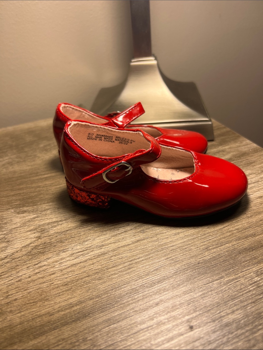Nordstrom jumping jack Kids Red Patent Mary Jane Dress Shoes stock (42) - Picture 4 of 5